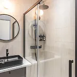 Lägenhet Maison Delage Courbevoie