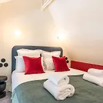 Lägenhet Maison Delage Courbevoie